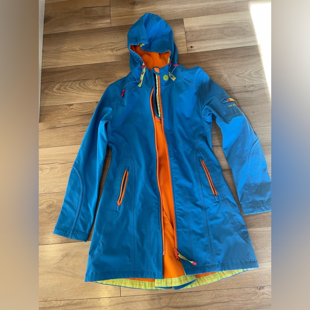 Ilse Jacobsen Hornbaek raincoat small size